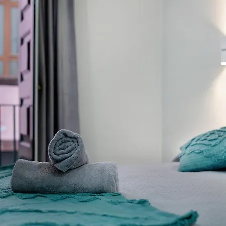 Familia Doria Nobrega Estudio Apartment